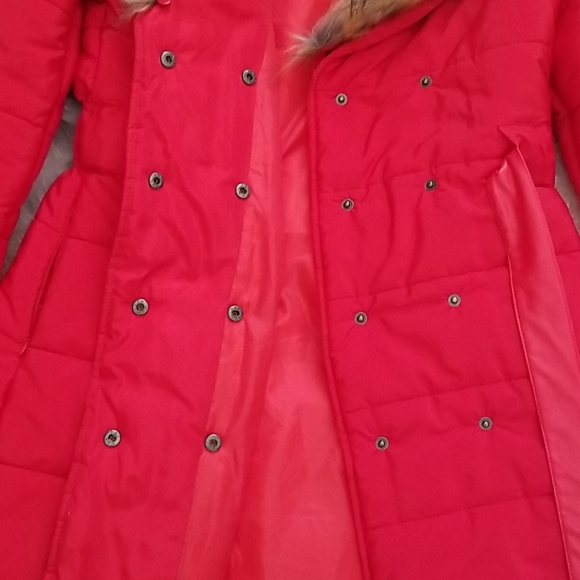 Fall/ Winter Red Puffer Jacket - Picture 14 of 15